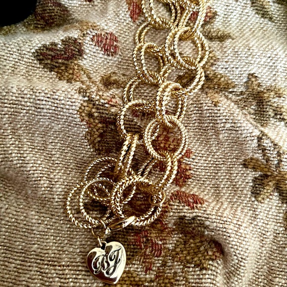 NWOT Betsey Johnson Gold Loop Long Necklace - Picture 4 of 8